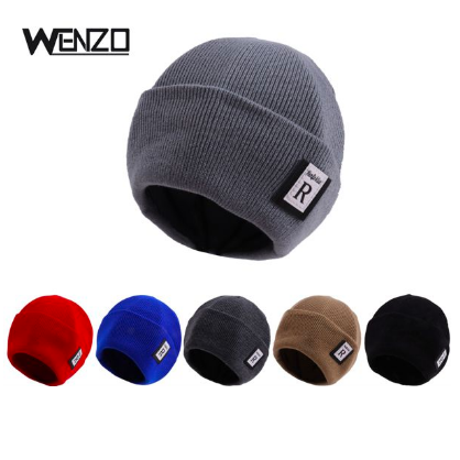 gorro con puños y etiqueta r para hombre